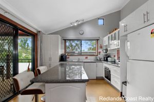 tbarclay_86_526-Macleay-Island-2025-11-26-235116-2