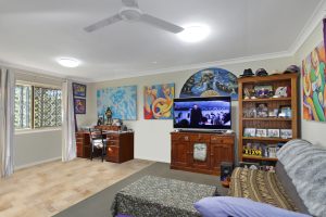 tbarclay_86_540-Macleay-Island-2025-12-01-053742-1