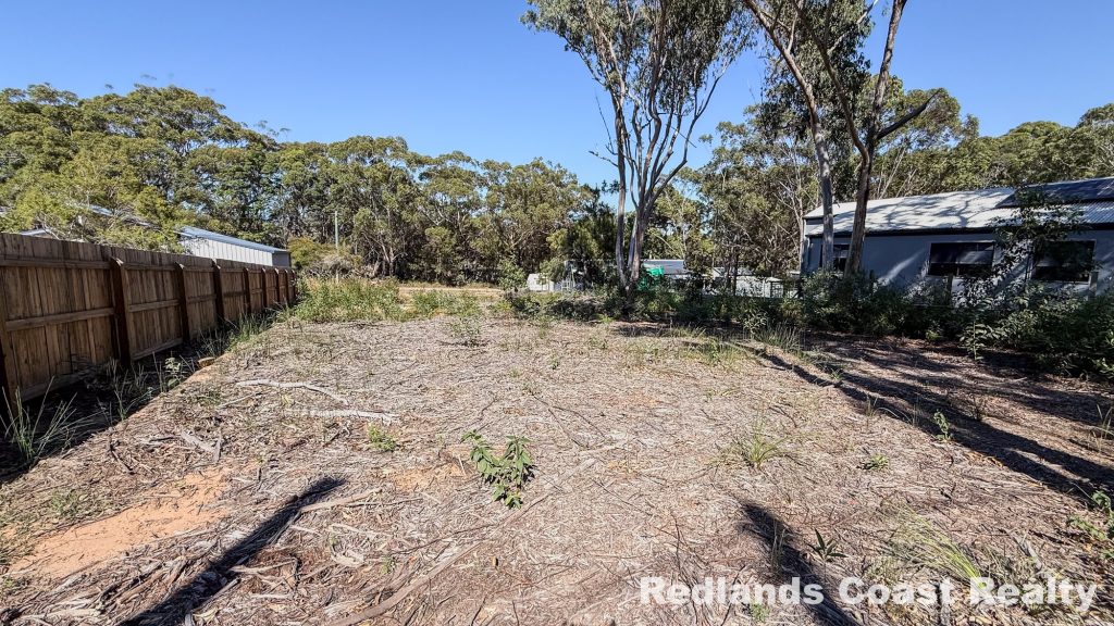 10 Coleus Street, Russell Island, QLD 4184