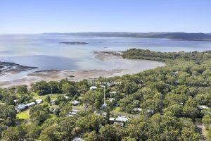 39_Halcyon_Street_Lamb_Island-02a_sml_0086-69f7d73abf7e7