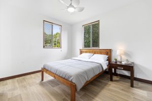 39_Halcyon_Street_Lamb_Island-09_sml_0093-69f7d73b81242