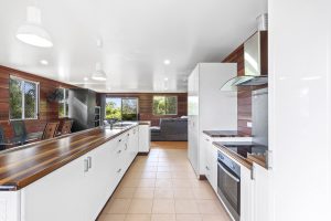 39 Halcyon Street, Lamb Island, QLD 4184
