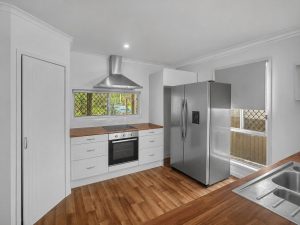 56_Alexander_St_Kitchen_4850-69f41925a405c
