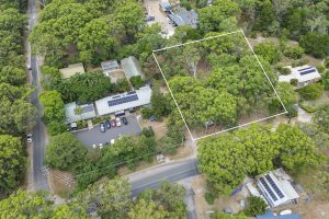 298-306 High Central Rd, Macleay Island, QLD 4184