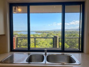 kitchen_window_8823-69f3dc421fec5