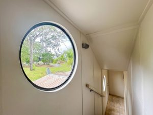 port_holes_9252-69f3dc4242ab6