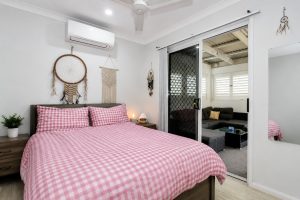 outdoor_lounge_9100-6a156d608521d