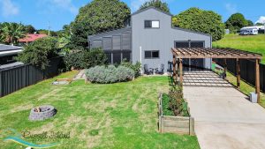 6 Vista Street, Russell Island, QLD 4184