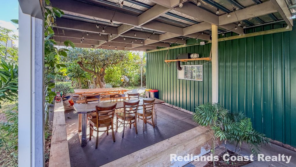 15 Sandra St, Russell Island, QLD 4184