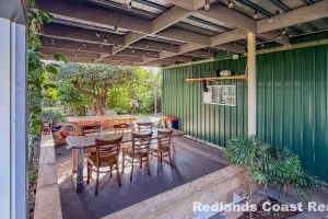 15 Sandra St, Russell Island, QLD 4184