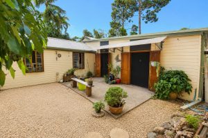 18-20 Mel Street, Macleay Island, QLD 4184