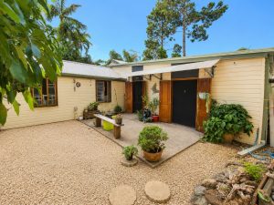 18-20 Mel Street, Macleay Island, QLD 4184