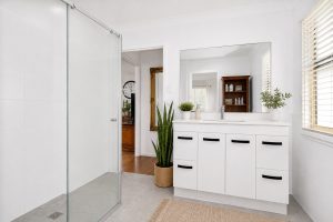 bathroom_ai_2_9077-6a2c7807f2e10