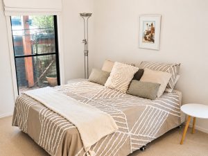 Bedroom_2_1350-6a37ccdbb28c4