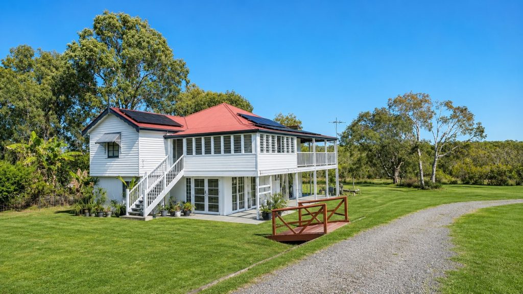 48 Charles Terrace, Macleay Island, QLD 4184