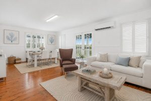 lounge_dining_3219-6a55e5b183a23