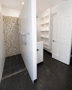 Downstairs_Bathroom_2_7164-6a58d91fdf123