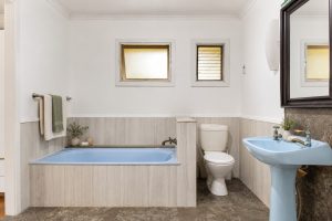 Upstairs_Bathroom_7181-6a58d91f1695b