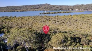 1 Paringa Drive, Russell Island, QLD 4184