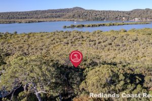 1 Paringa Drive, Russell Island, QLD 4184