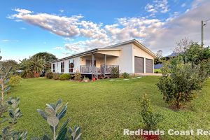 14 Willes St, Russell Island, QLD 4184