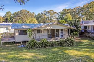 4 Hamilton Parade, Macleay Island, QLD 4184