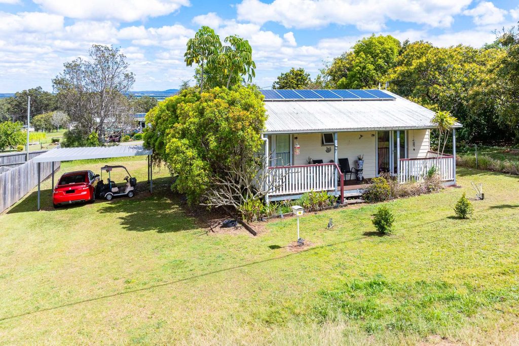12 Dahlia Street, Russell Island, QLD 4184