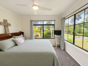 bed2_5562-6ad2bc3d9bdc1