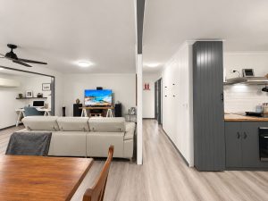 lounge_and_kitchen_area_9932-6ad2cd03d9e27