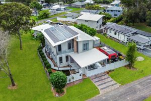 5 Cressy Street, Macleay Island, QLD 4184