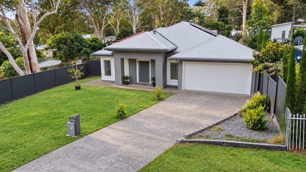 7 Barramundi St, Macleay Island, QLD 4184